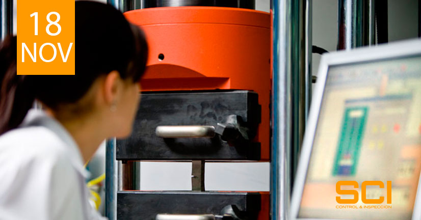 Ensayos mecánicos realizados en un laboratorio metalúrgico